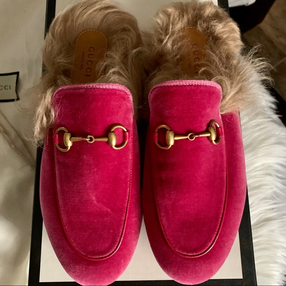 ❌SOLD❌Gucci Velvet Princetown Mules Flats Slides